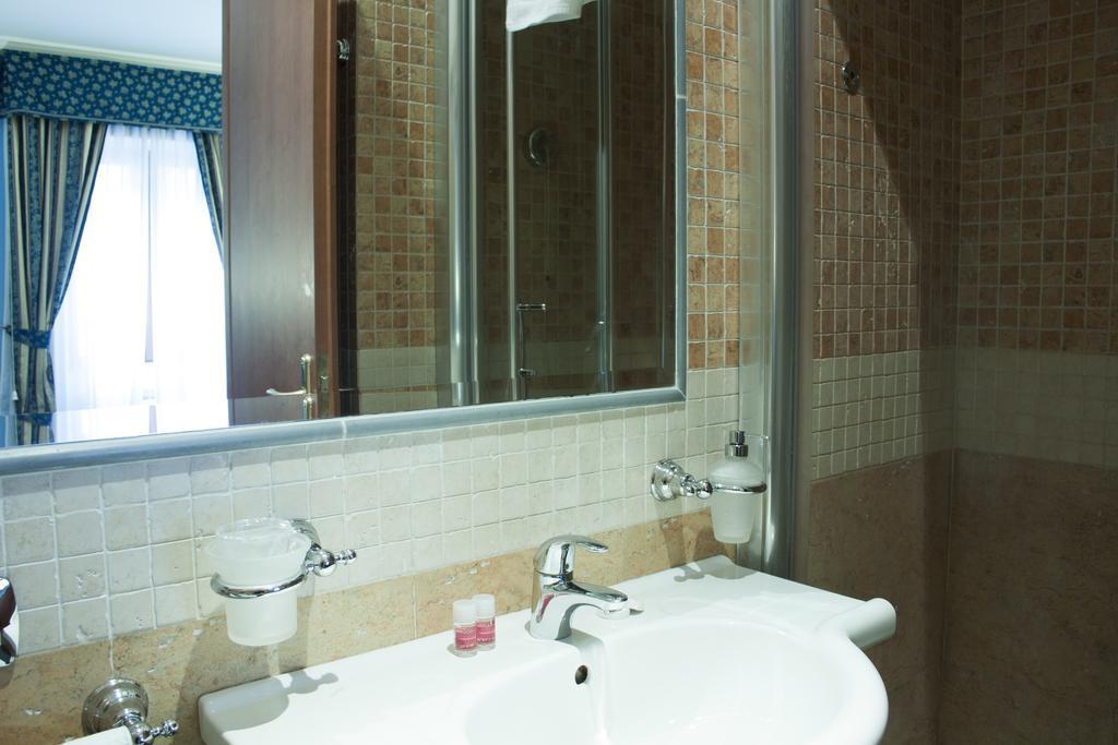 Clara Domus Hotel Rome Exterior photo